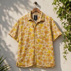 Super Massive Mens XL Orange Yellow Floral Button Up Shirt Short Sleeve RN 96415
